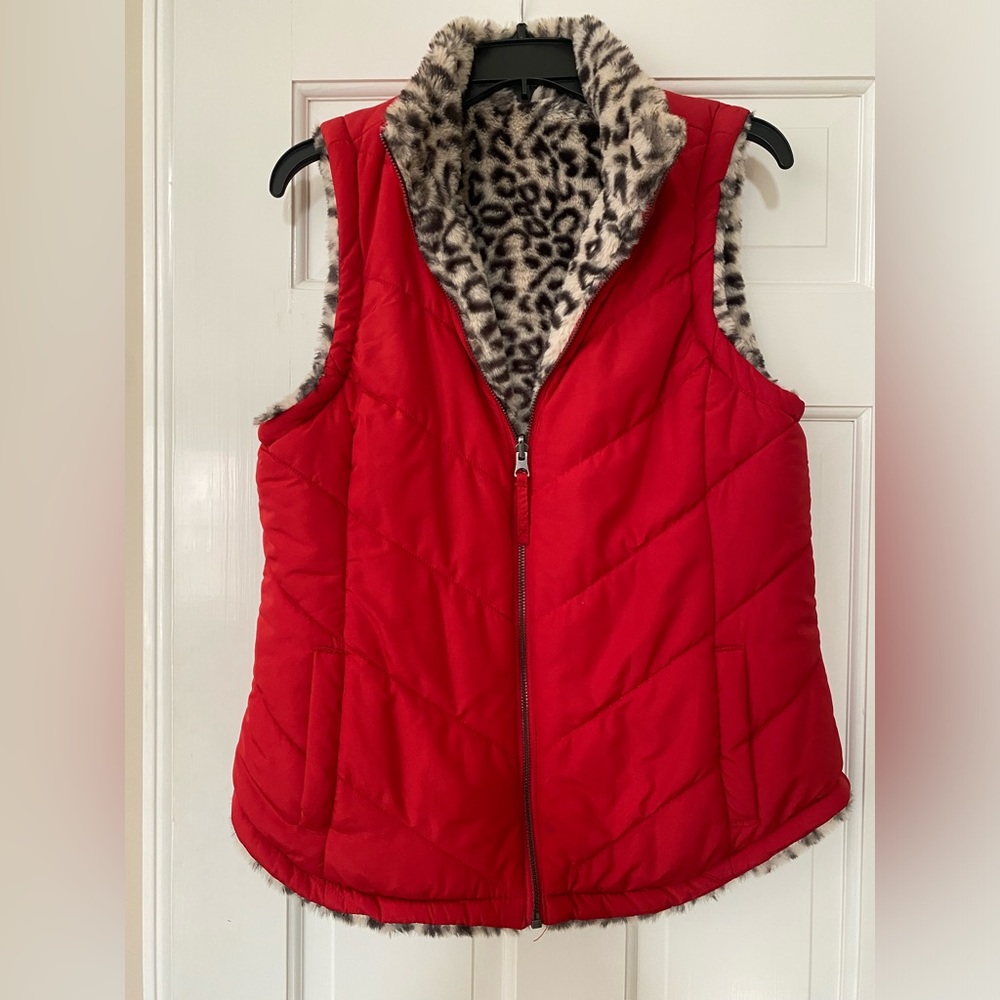 Ladies Reversible Red and Cheetah Plush Vest -Size Small